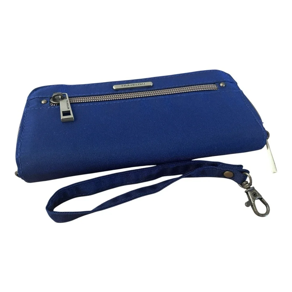 Travelon Zip Around Wristlet Wallet Safe ID RFID Blocking Teal Blue With Strap